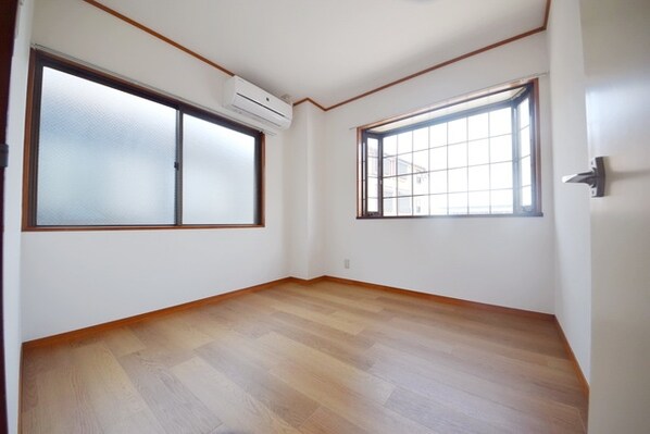 是政ニューグリーンマンションの物件内観写真